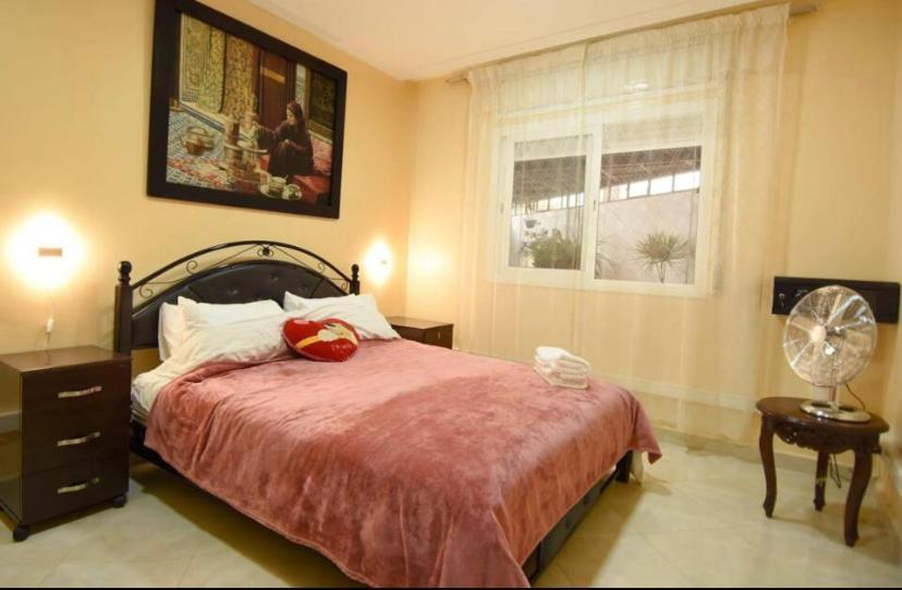 Appartement Elegant Et Climatise Au Centre Avec Terrasse - Proche Plage Et Attractions ! Tangier Bagian luar foto